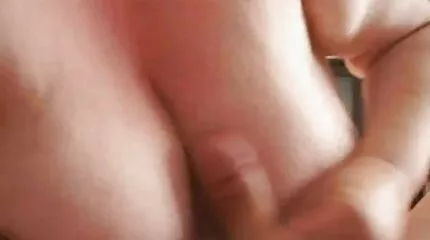 Chồng hói chị vợ tóc phim sec pha trinh nhat ban vàng busty và cums trong âm hộ của chó cái.