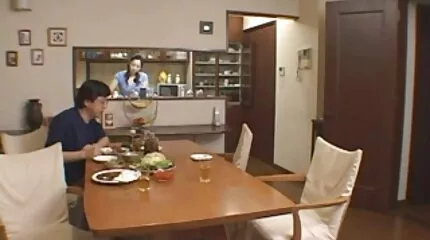 Khiêu dâm với một cái mông to cho một phm sec nhat ban người đàn ông da đen.
