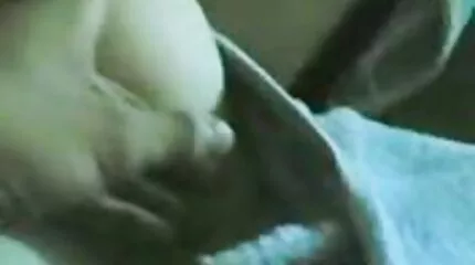 Khiêu dâm phim sec nhat ban hay đồng tính nữ và dịu dàng của các cô gái trẻ, cả hai đều kiêm từ handjob.