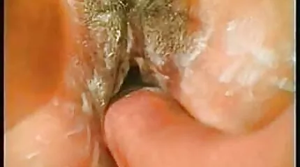 SỮA. đến mát-xa cho một người đàn ông đẹp trai tóc quăn, và anh ấy phim sec nhat ba đã đụ cô ấy.