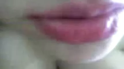 Một người đàn ông nhìn thấy phim sec nhat ban hay một người phụ nữ bị giật và quyết định giúp cô ấy quan hệ tình dục bằng dương vật.