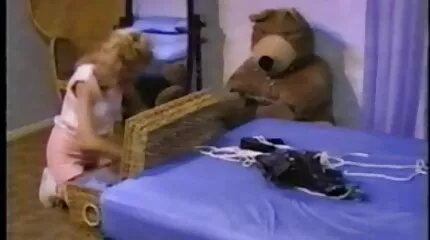 Cặp vợ chồng sec nhat ban moi có kinh nghiệm đụ và kiêm. Video khiêu dâm với Juelz Ventura, Mark Wood.