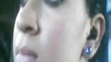 Mát mẻ gangbang fhim sec nhat ban với cumshots trong miệng cho một cô gái tóc vàng busty.