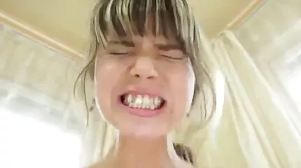 Cô gái sec khong che nhat ban rất dịu dàng liếm và fuck.