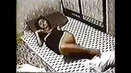 Thổi kèn từ người giúp việc ở tư thế 69 và phim sec nhat ban mien phi kiểu doggystyle ngon ngọt.