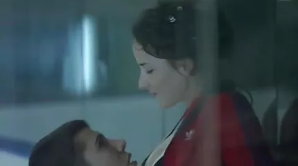 Xé sec tre em nhat ban trong miệng và brunette nyashny rỗng và kết thúc hoàn toàn.